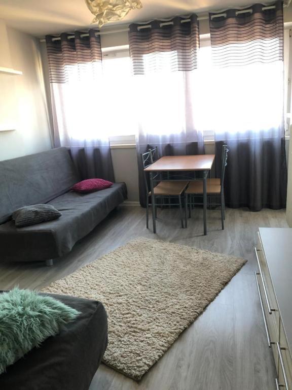 Nww Apartamenty Zgody I Chmielna ワルシャワ エクステリア 写真